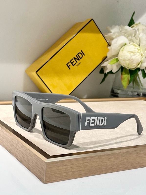 Fendi Glasses (72)